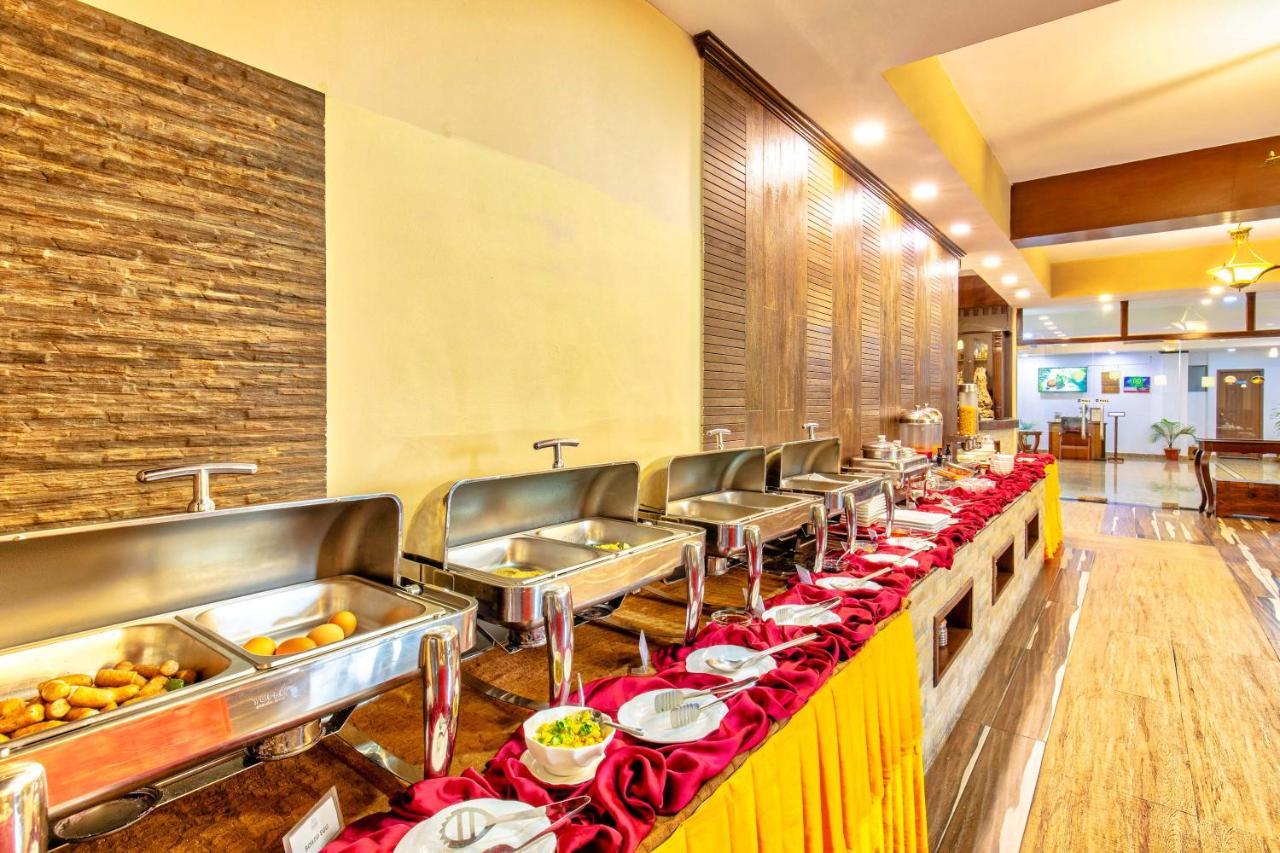 Da Yatra Courtyard Hotel Pokhara Ngoại thất bức ảnh