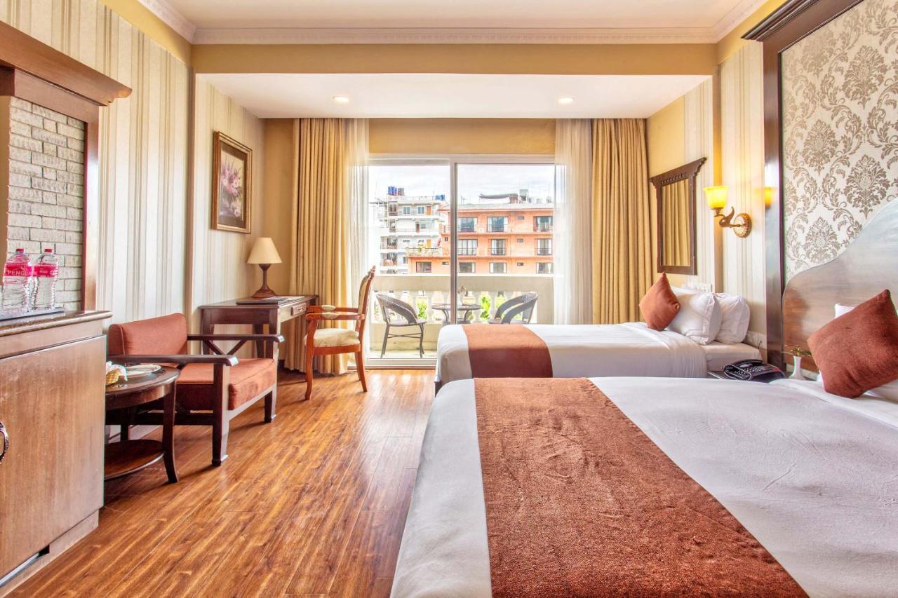 Da Yatra Courtyard Hotel Pokhara Ngoại thất bức ảnh