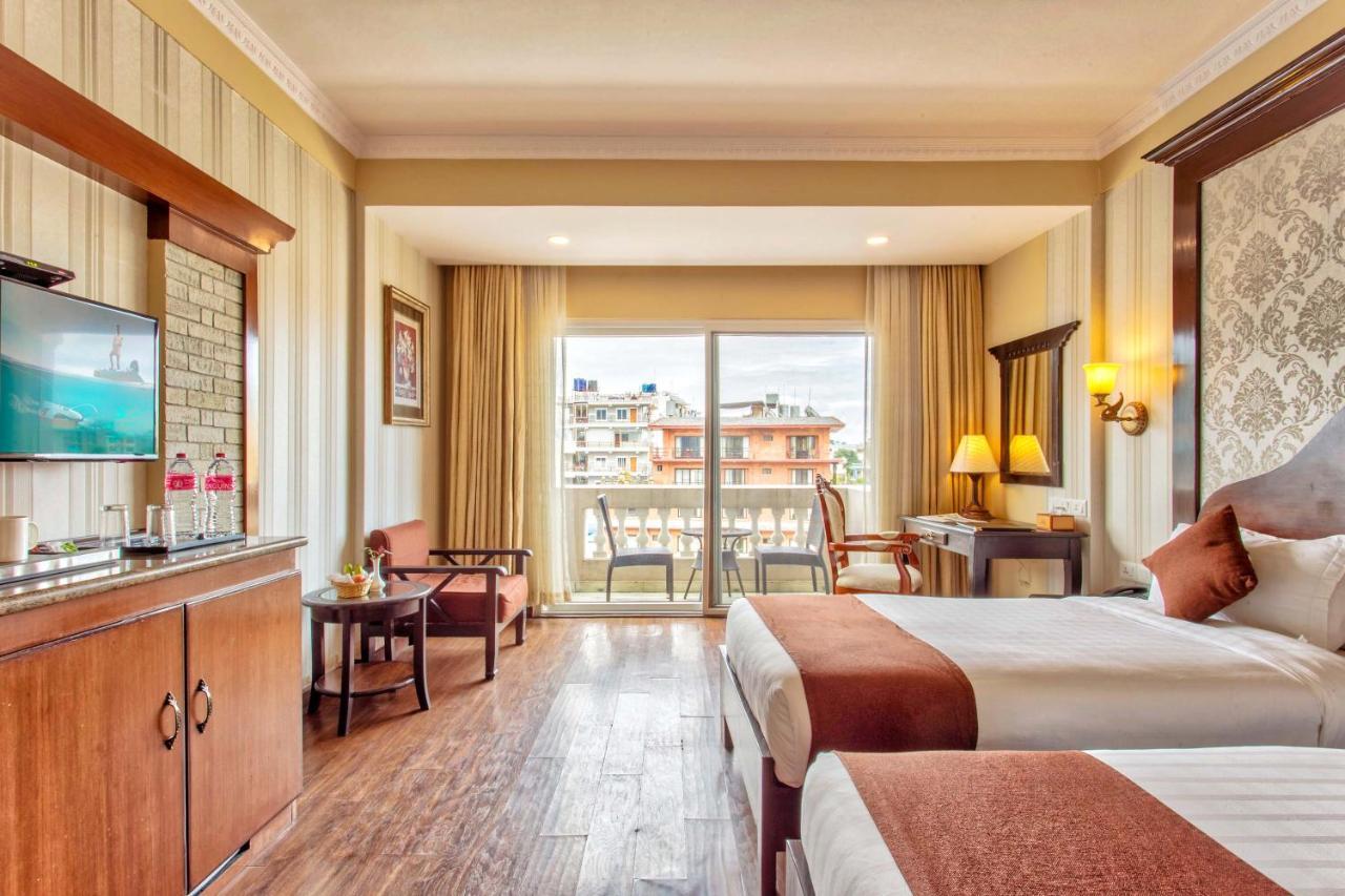 Da Yatra Courtyard Hotel Pokhara Ngoại thất bức ảnh